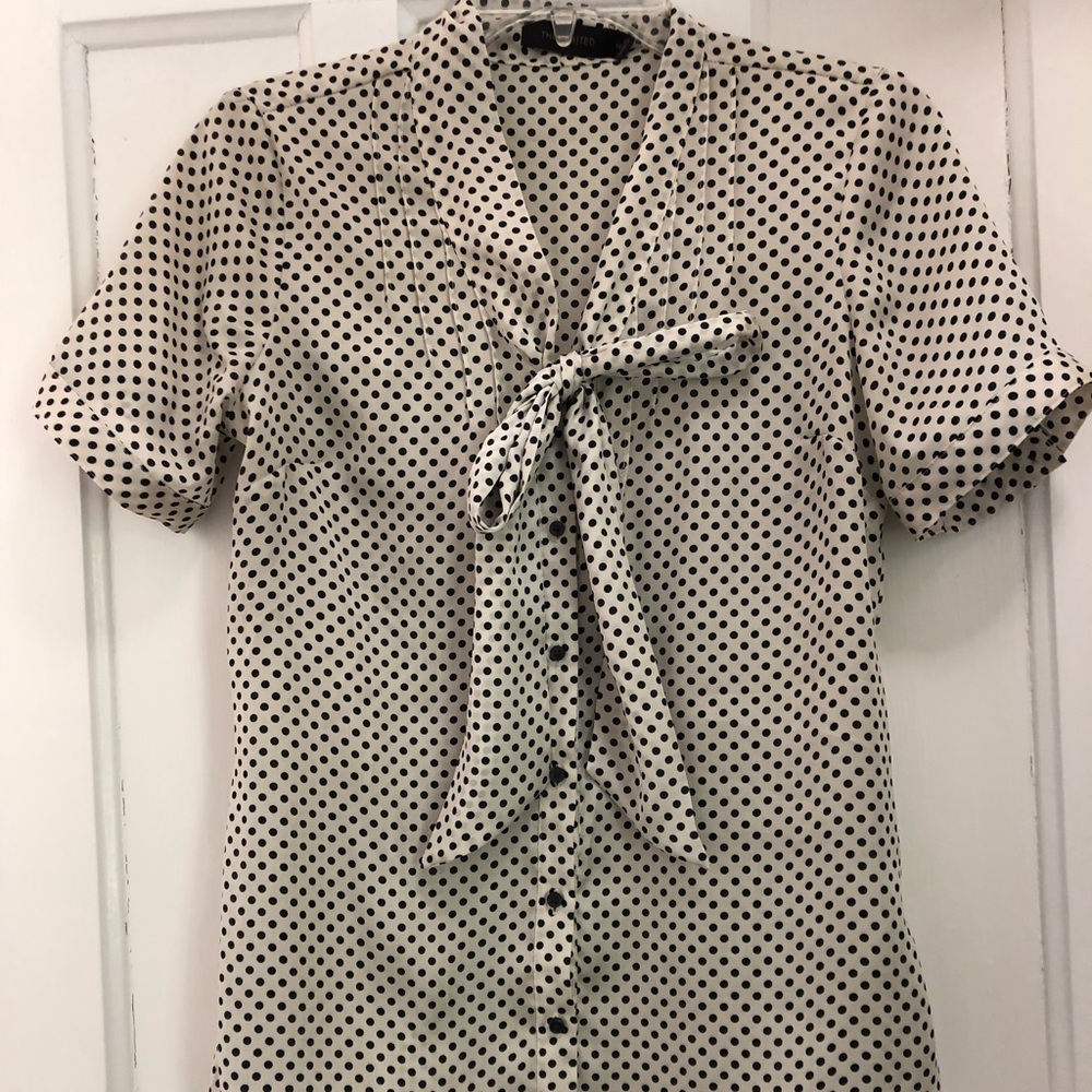 Adorable bow tie shirt